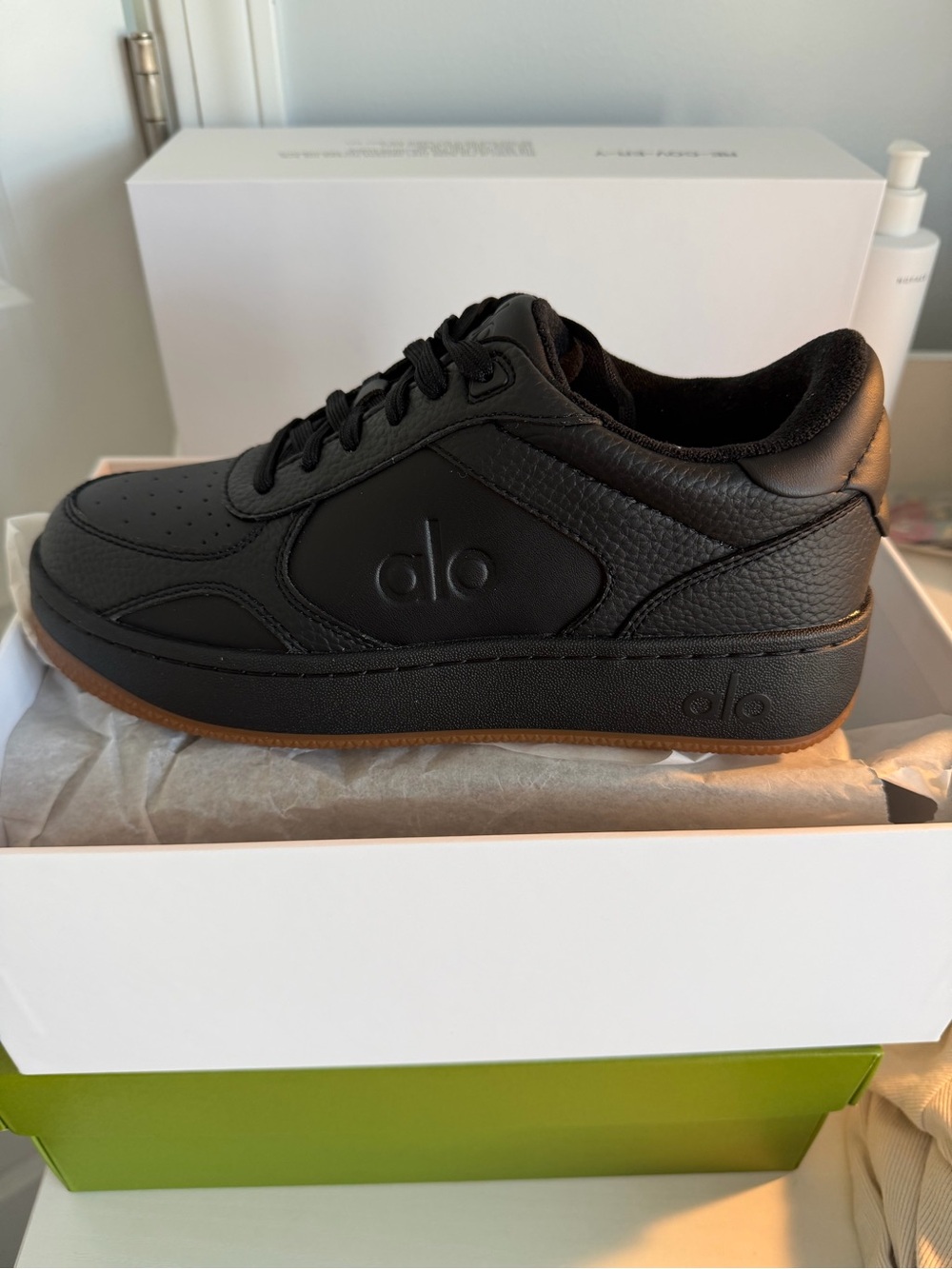 ALO Yoga Men’s Black Leather Sneakers with Gum Sole